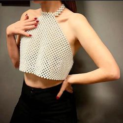 CROPPED HANDCRAFTED IMITATION PEARL BODY CHAIN HALTER TOP