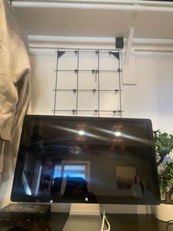 Apple  Pro Cinema Display