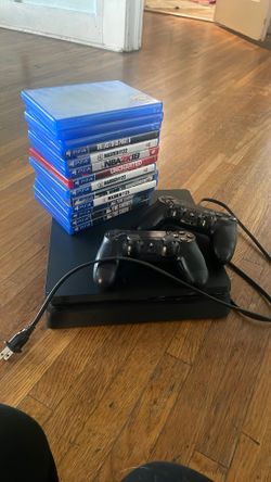 PS4 Slim With Games