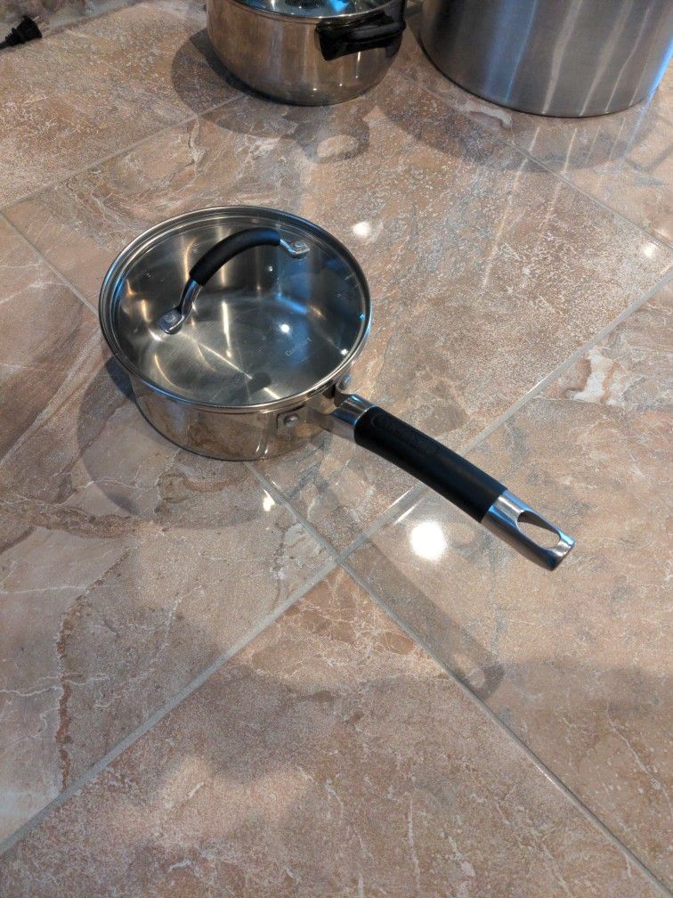 8" Cooking Pot W/ Lid