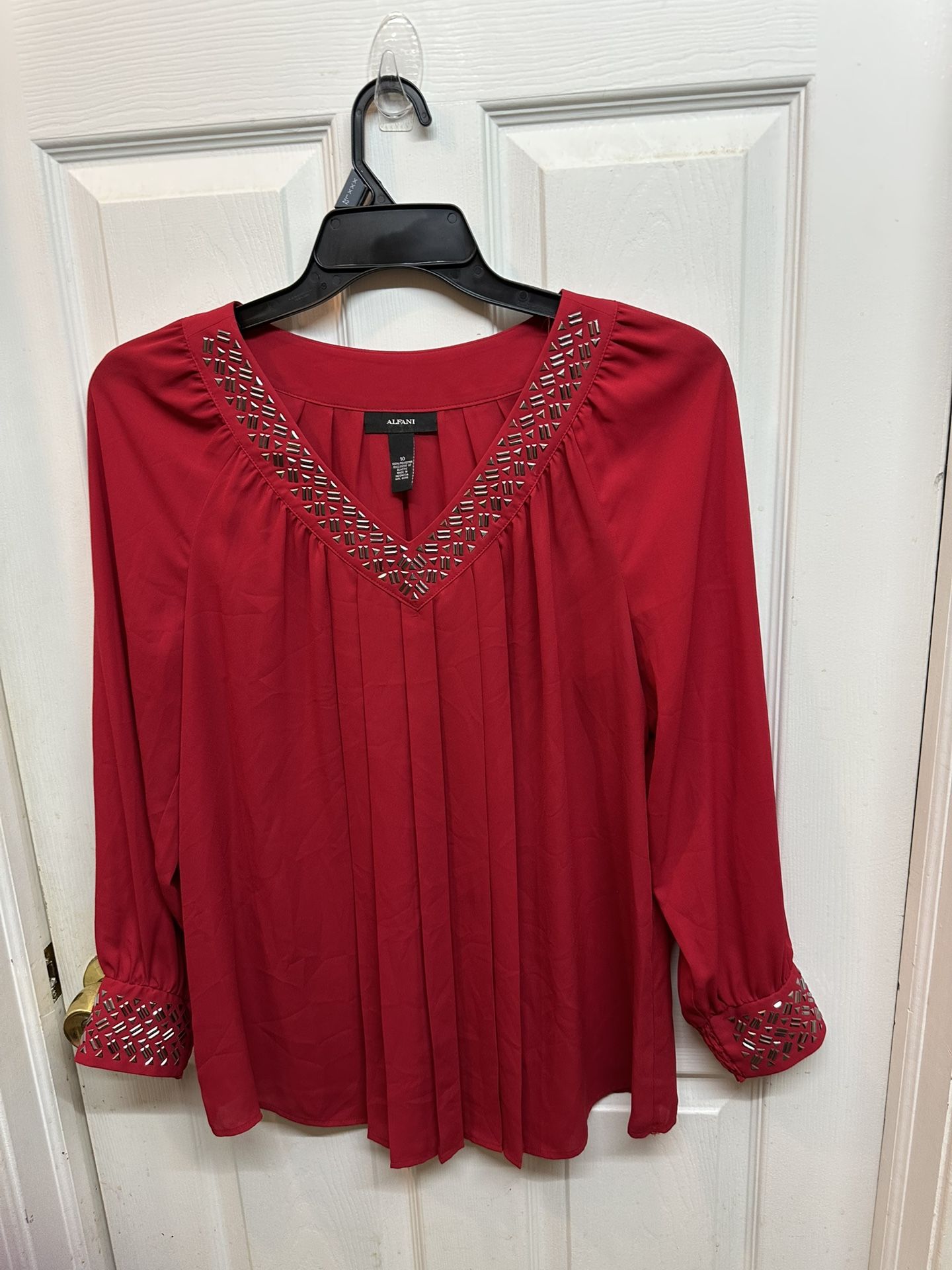 Alfani Red Embellished With Rhinestones Size 10 Long Sleeves V-Neck Great Condition