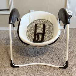 Graco Baby Swing 