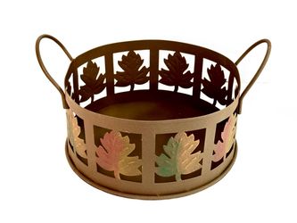 Vintage Rustic Style Metal Autumn Leaf Centerpiece Basket