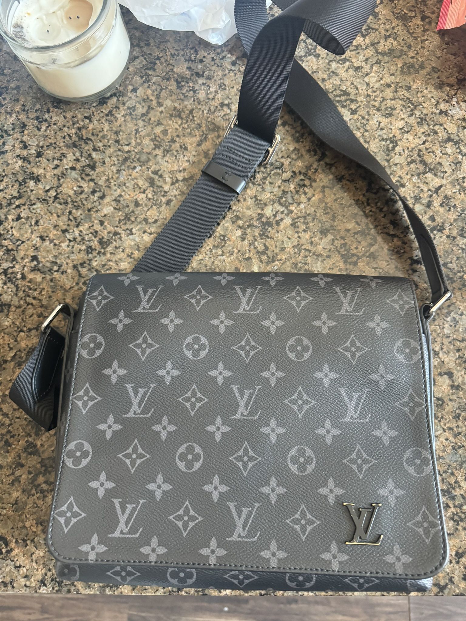 Louis Vuitton Messenger Bag