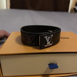 *BEST OFFER* Lv Slim Bracelet 