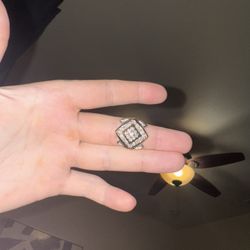 10k 9.68 grams natural 1CT+ size 9.5 men’s ring 