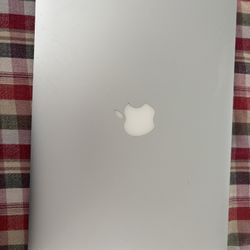 Apple MacBook Air 13” Mid-2012 Core i7 2.0GHz 8GB RAM 256GB SSD macOS Catalina – Works Great