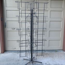 40 Pocket Rotating Wire Display Rack For Calendars, Artwork, Photography, Etc.