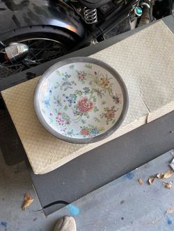 Hand painted oriental bowl