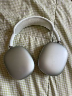 Apple AirMax Headphones