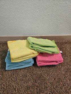 12 Microfiber Cloths