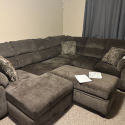 Like New Sectional 