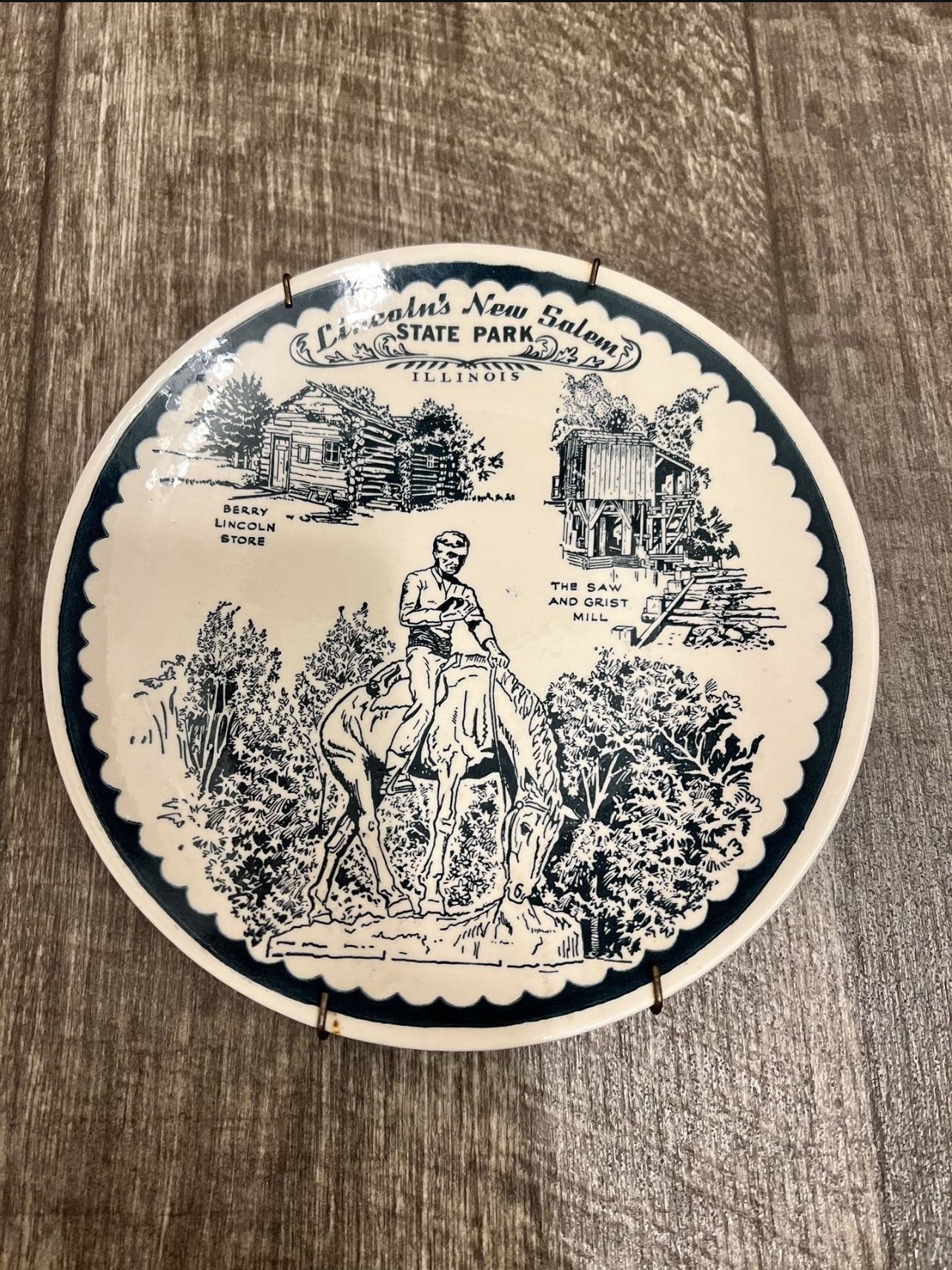 Vintage Blue and White Souvenir Plate From Lincoln New Salem State Park Illinois