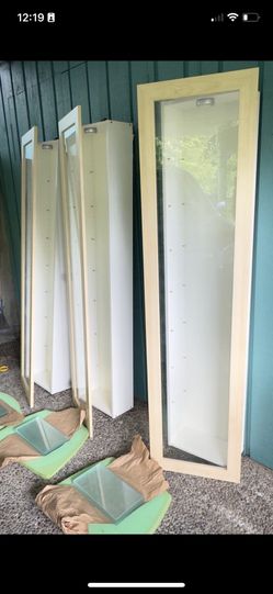 One display case wall mount 