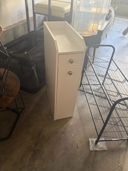 Bathroom cabinet