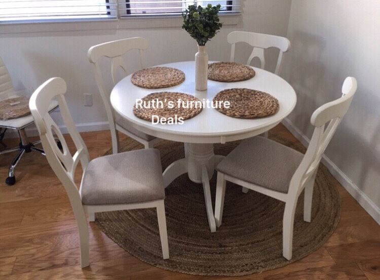 5-Pc Round Dining Table Set 