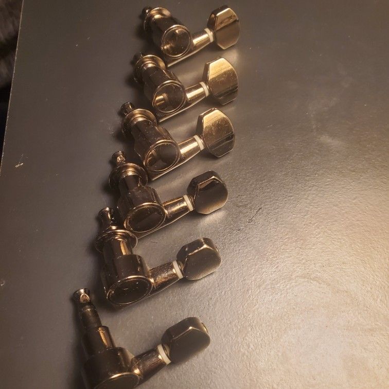Ibanez Cosmo Black Tuners Left Handed. Mint!