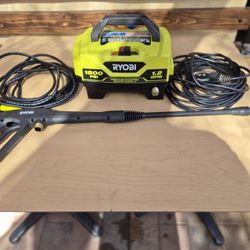 RYOBI 1800PSI ELECTRIC PRESSURE WASHER 