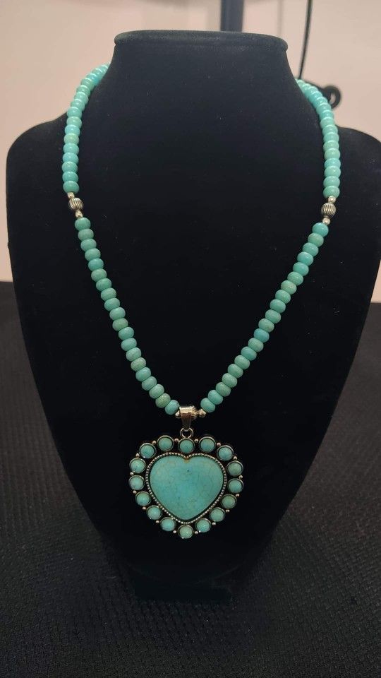Turquoise Cracklestone Necklace New With Earrings