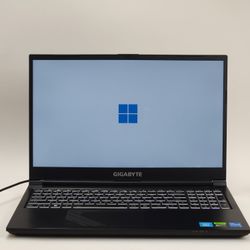 Gigabyte G5 KF 15.6" i5-12500H 2.5GHz 32GB RAM 512GB SSD GeForce RTX 4060