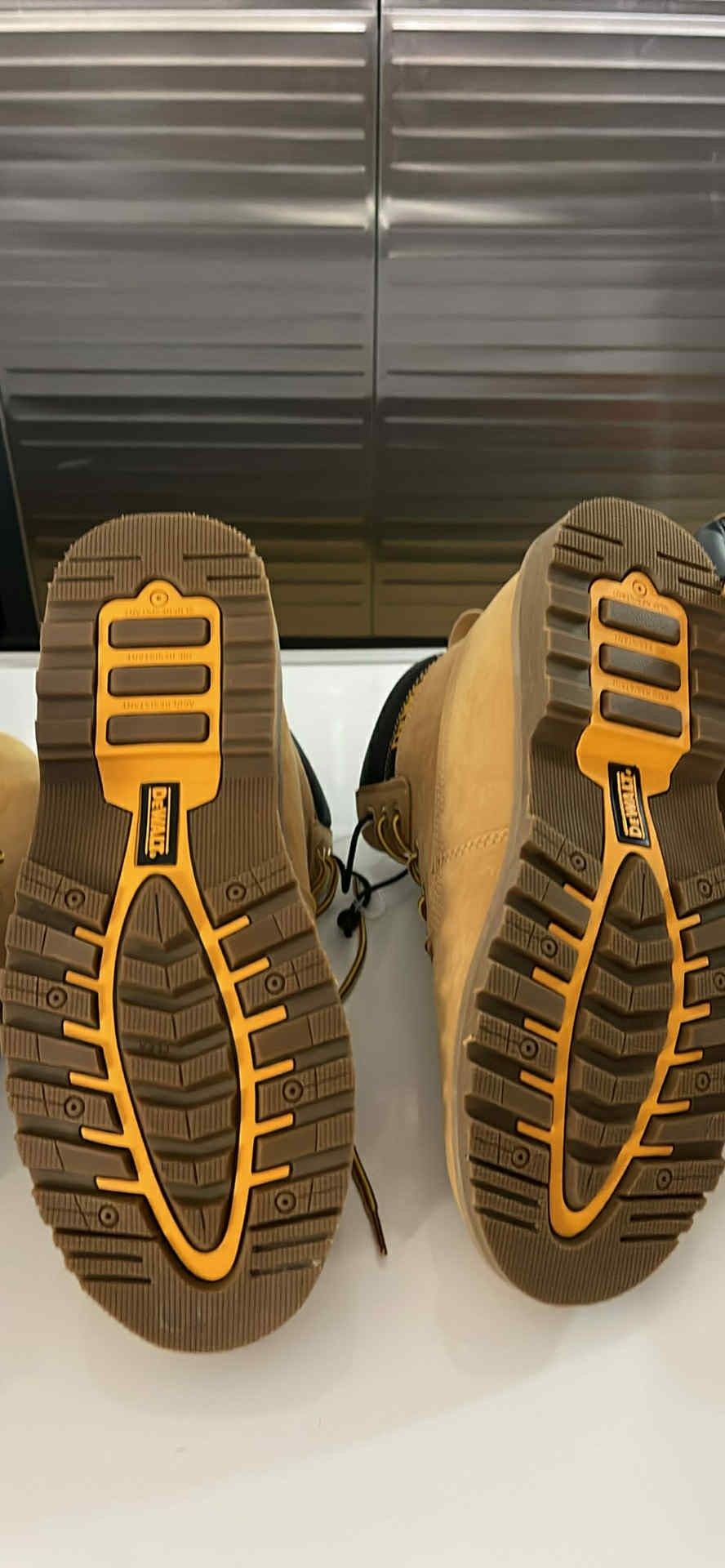 Dewalt Works Boots
