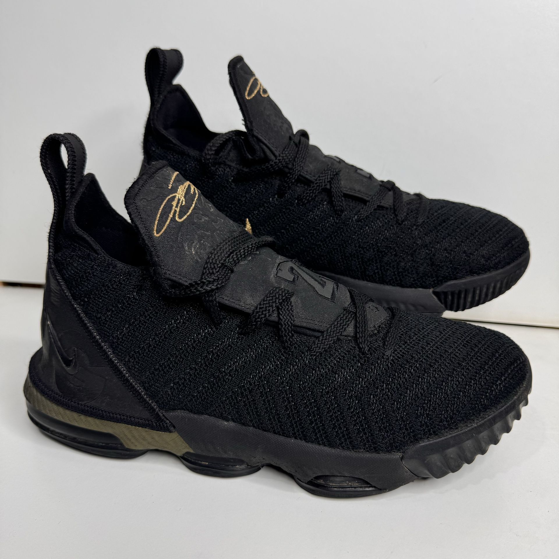 Youth Size Youth Nike Lebron 16 Youth Size 6y Men's Nike LeBron 16