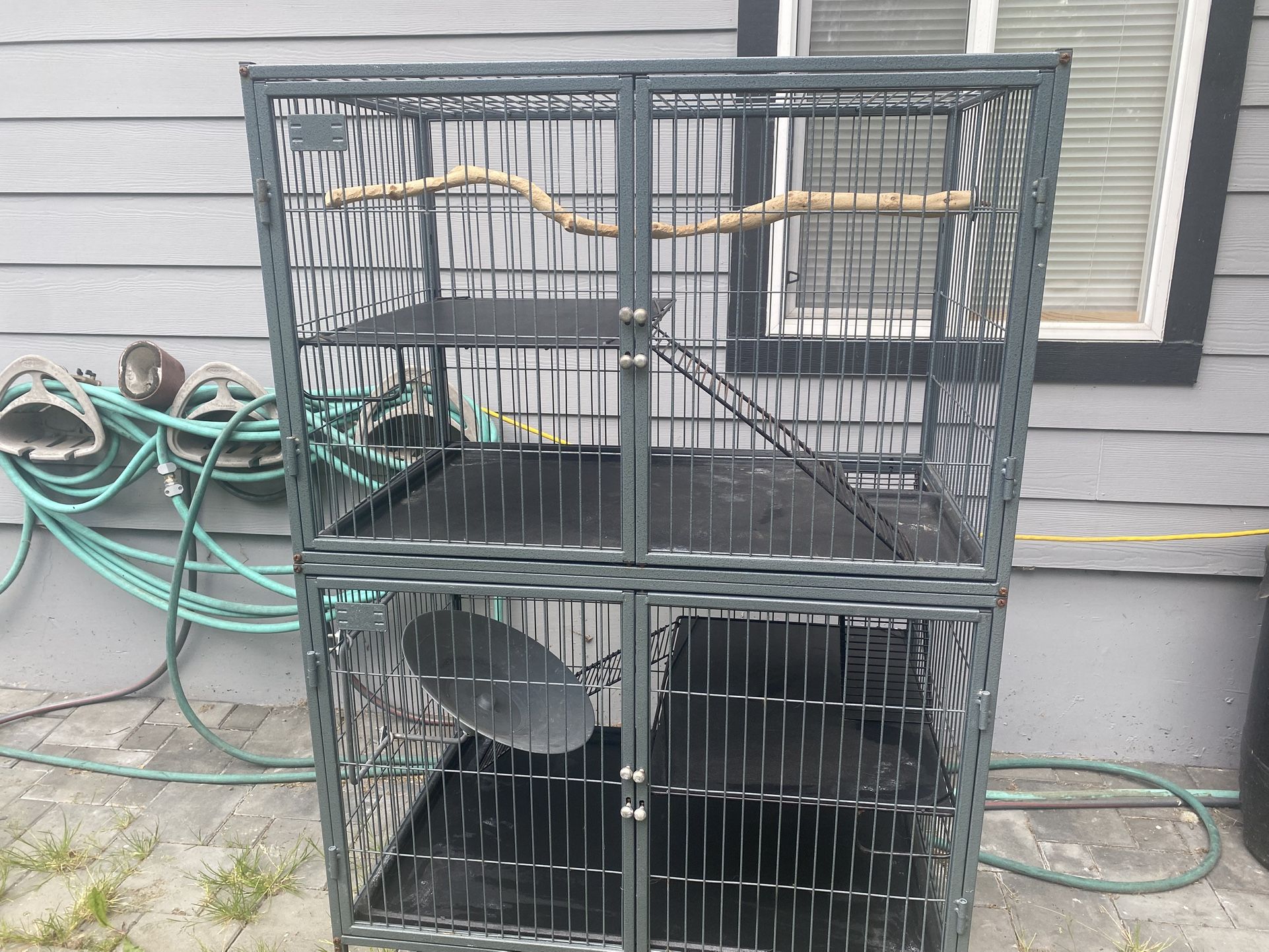 Pet Condo, Rolling 2-story Ferret/Chinchilla Cage