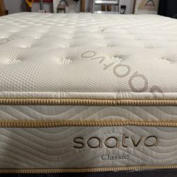 Cali King Mattress. Saatva Classic 11.5 Luxury Firm