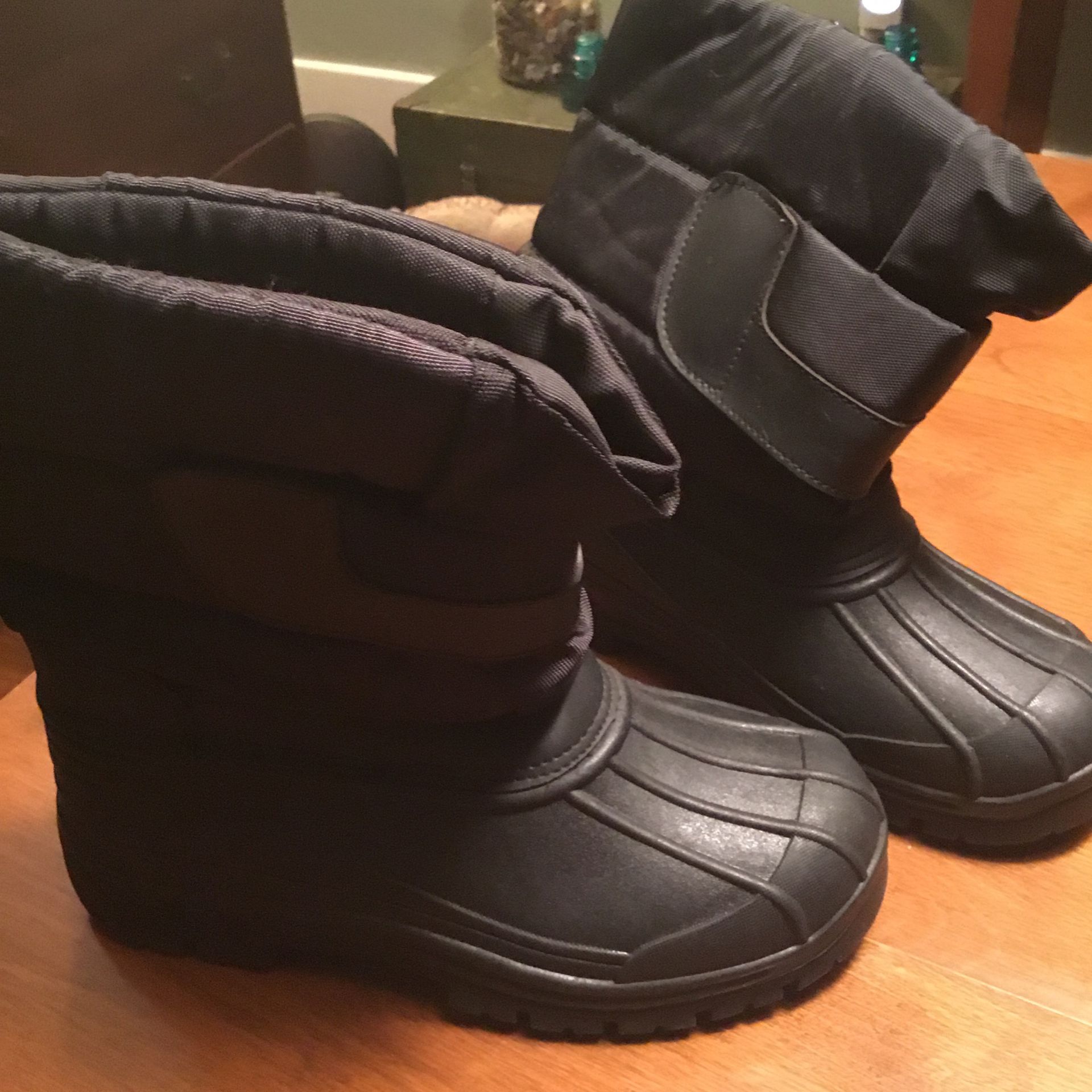 Snow Boots Size 7 Boys