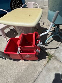 Carito para mapiar. Cart for mopping