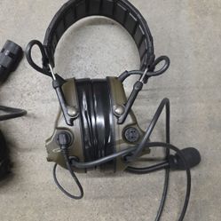 Peltor 3M  ComTac V 