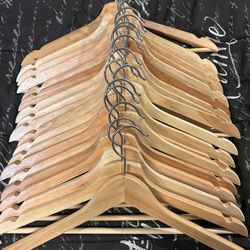 Wood Hangers 20 pieces