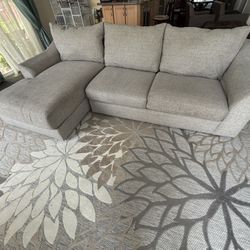 Beige Couch - Free Delivery 🚚 
