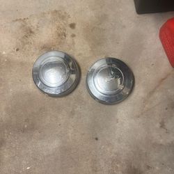 Ford HUB  Caps  (2) Off Old Pu