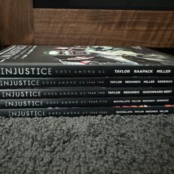 Injustice Comic Books 