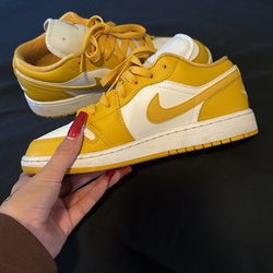 Jordan 1 Low Pollen