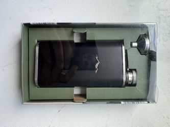 Adventuridge Stainless Steel Flask & Funnel Set 8.5 oz – New