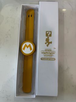 Universal Studio Super Mario World Authentic Gold Power Up Band Limited Edition