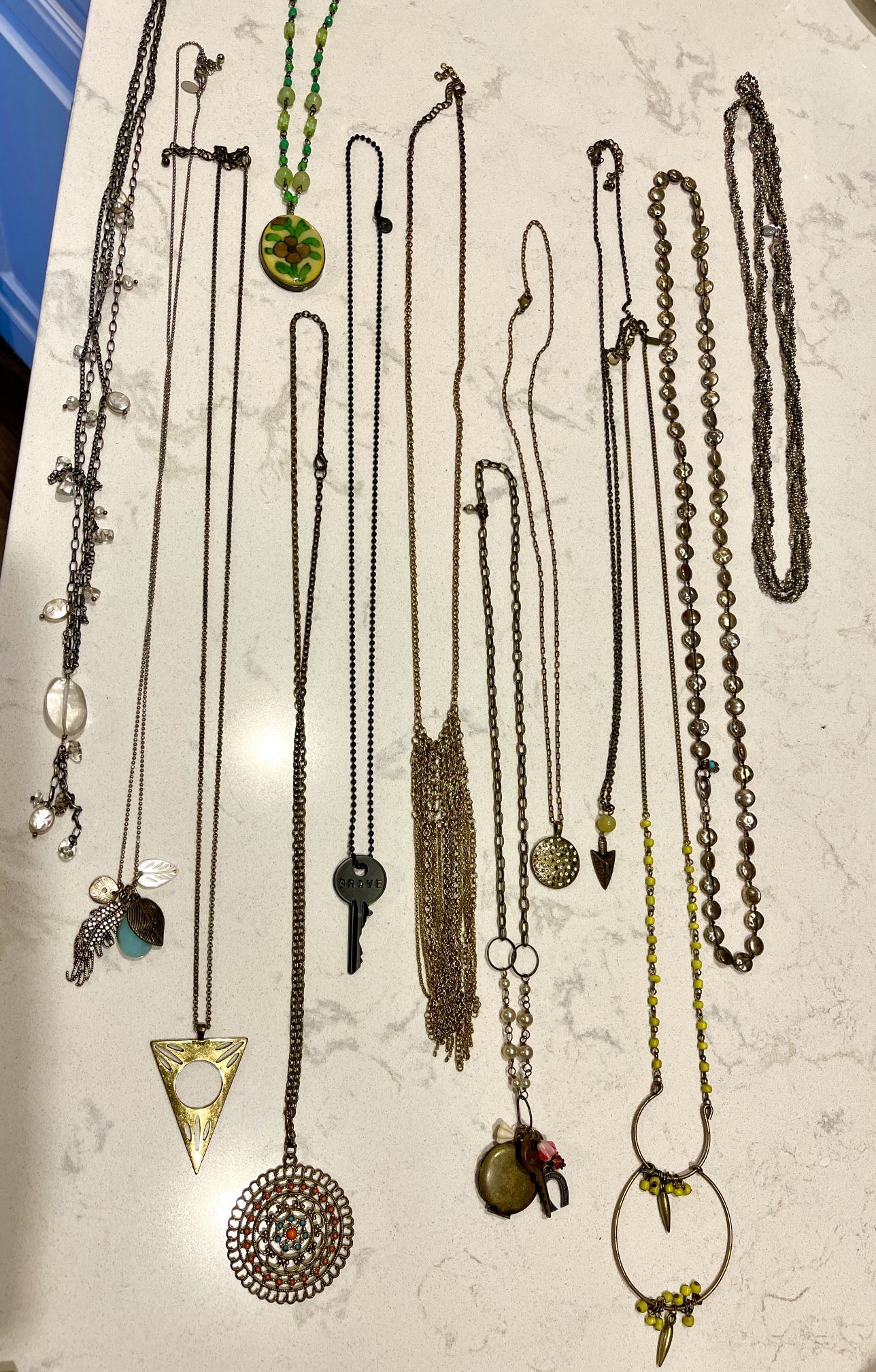 Gold/Silver Necklaces - Costume Jewelry 