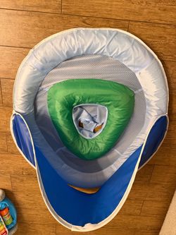 Baby pool float
