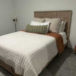 Queen Bed