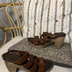 Boho Wooden Leather Heels Size 9