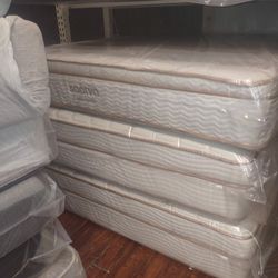 ❄️❄️🛌🏻💤💤 $599 Eastern King Saatva Latex Hybrid 12 Inch Height Mattress $599 ❄️❄️🛌🏻💤💤