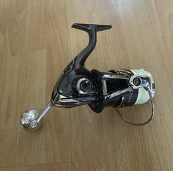 SHIMANO STELLA 8000 SW on A Custom 9”0 Rod for Sale in Orlando, FL - OfferUp