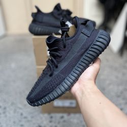 Sepatu yeezy 350 v2 best sale