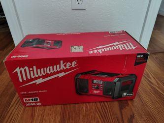 New Milwaukee 2952-20 18V Lithium-Ion Cordless Bluetooth Jobsite Radio GENUINE