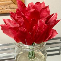 Pretty Red Flower In Vase 8”