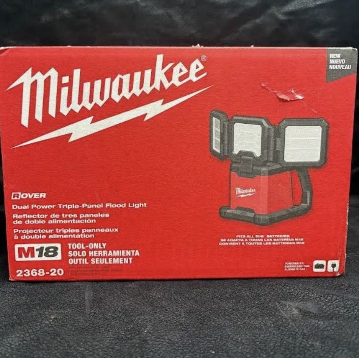 Milwaukee M18 Rover light LED