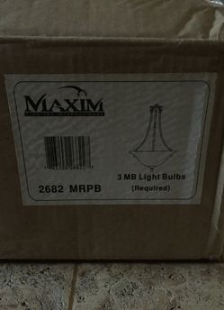 FBrand New Maxim 3 MB Light Bulb Fixture