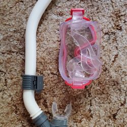 Snorkeling set.  New.  Ig